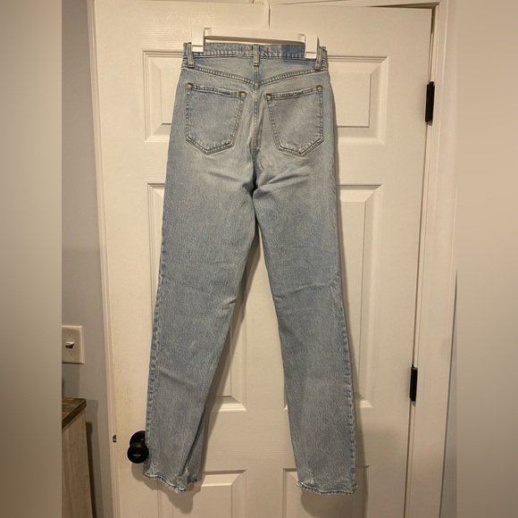 Abercrombie & Fitch Straight Leg Ultra High Rise Jeans
Extra Long! - Picture 3 of 5